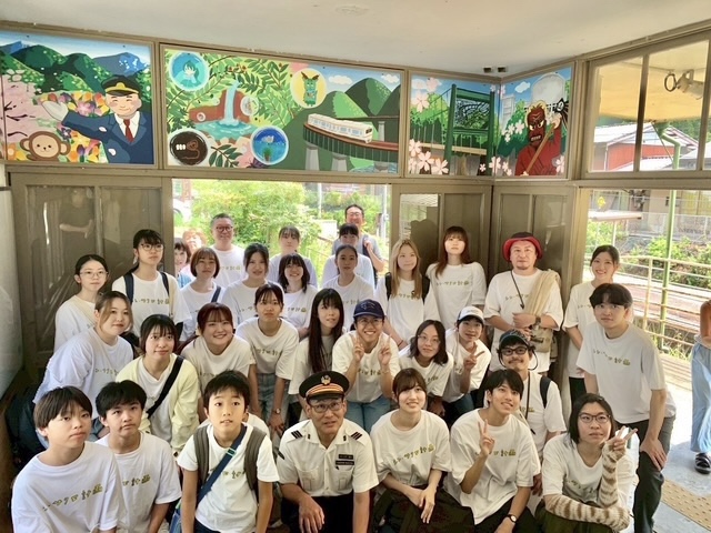 「佐久間アートプロジェクト」2025、城西駅アートウォールを制作